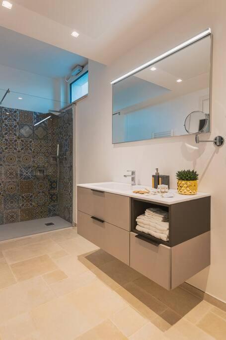 Polignano Villa โปลีญาโนอามาเร ภายนอก รูปภาพ